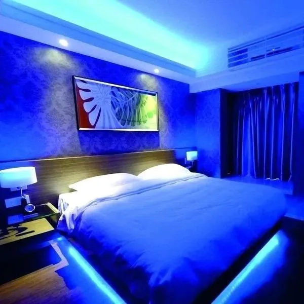 50ft Colour Changing LED Light Strip (Remote Included)