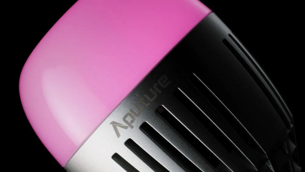 Aputure Accent B7C RGBWW E26/27 LED Bulb (DEMO STOCK)
