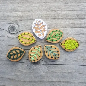 Bamboo Leaf Stitchable Buttons 1"x3/4" (set of 4)