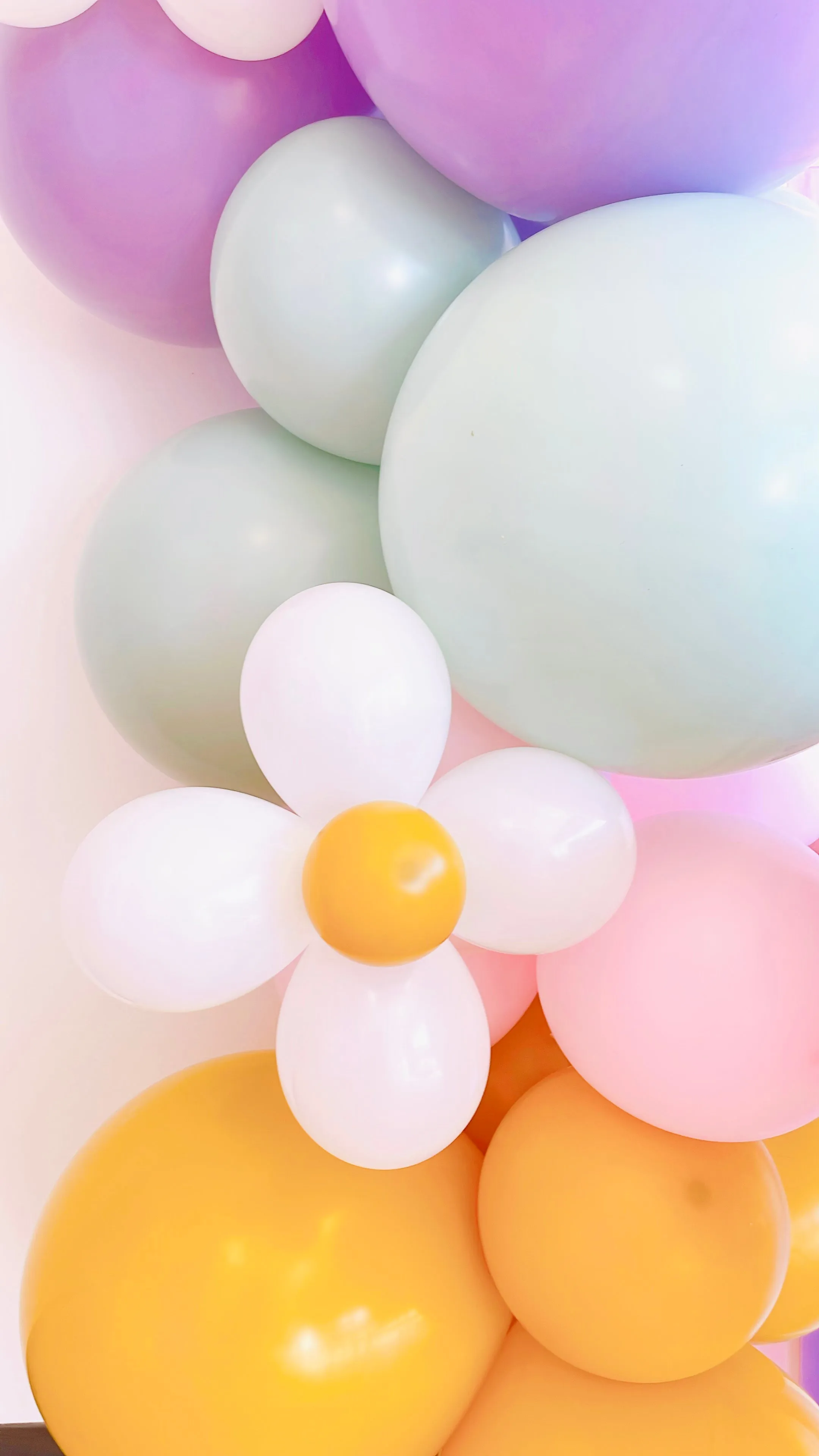 Flower Power DIY Balloon Garland