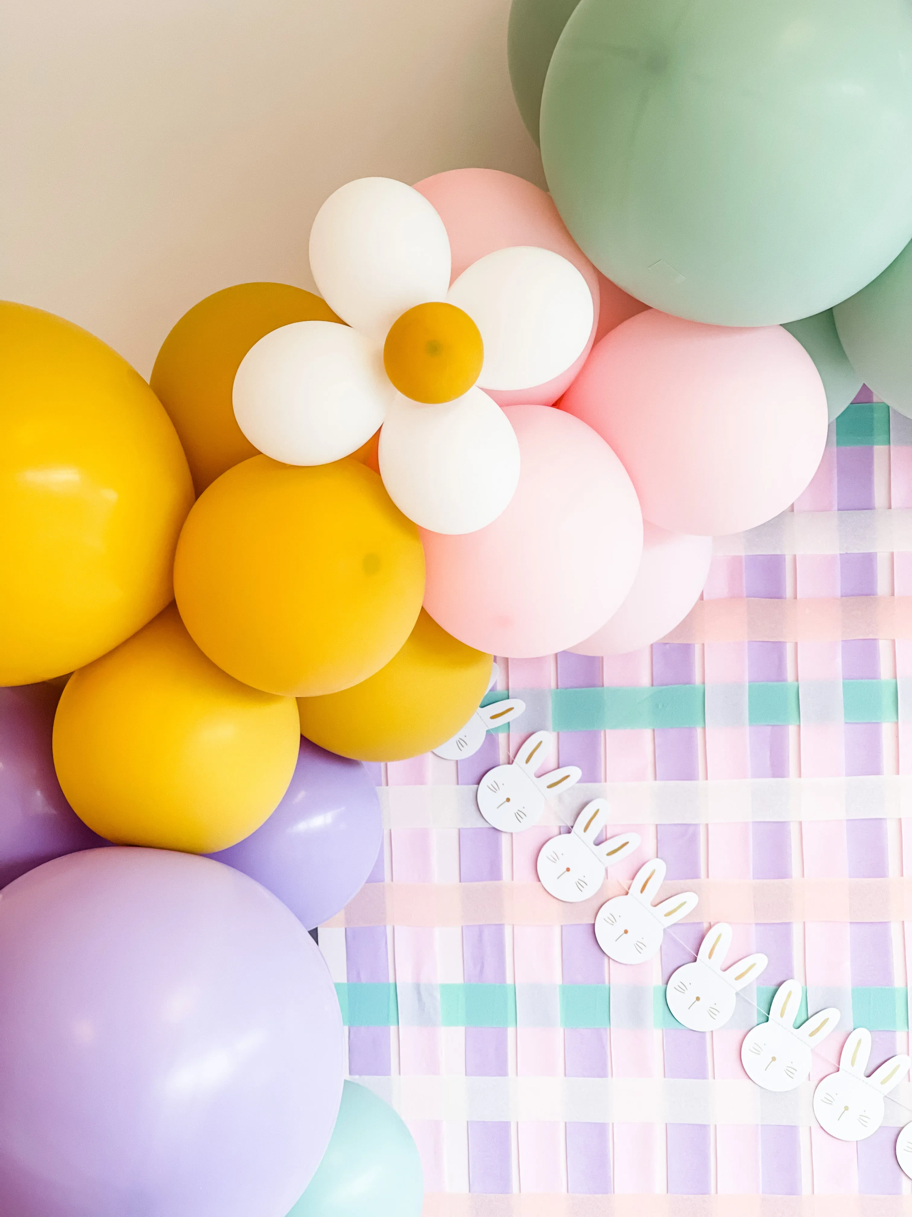 Flower Power DIY Balloon Garland