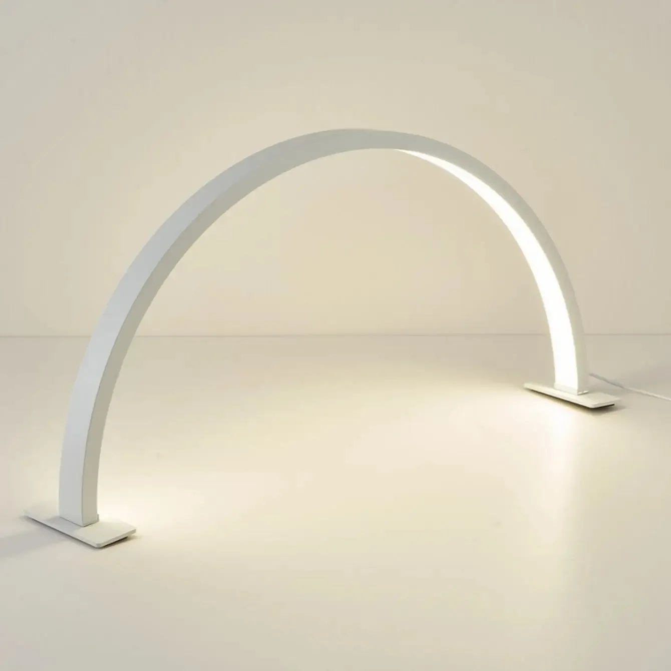 Half Moon U-shaped Nail Beauty Light fixture Beauty Salon Desktop Nail Care Eye Care Simple LED Work Table Lamp