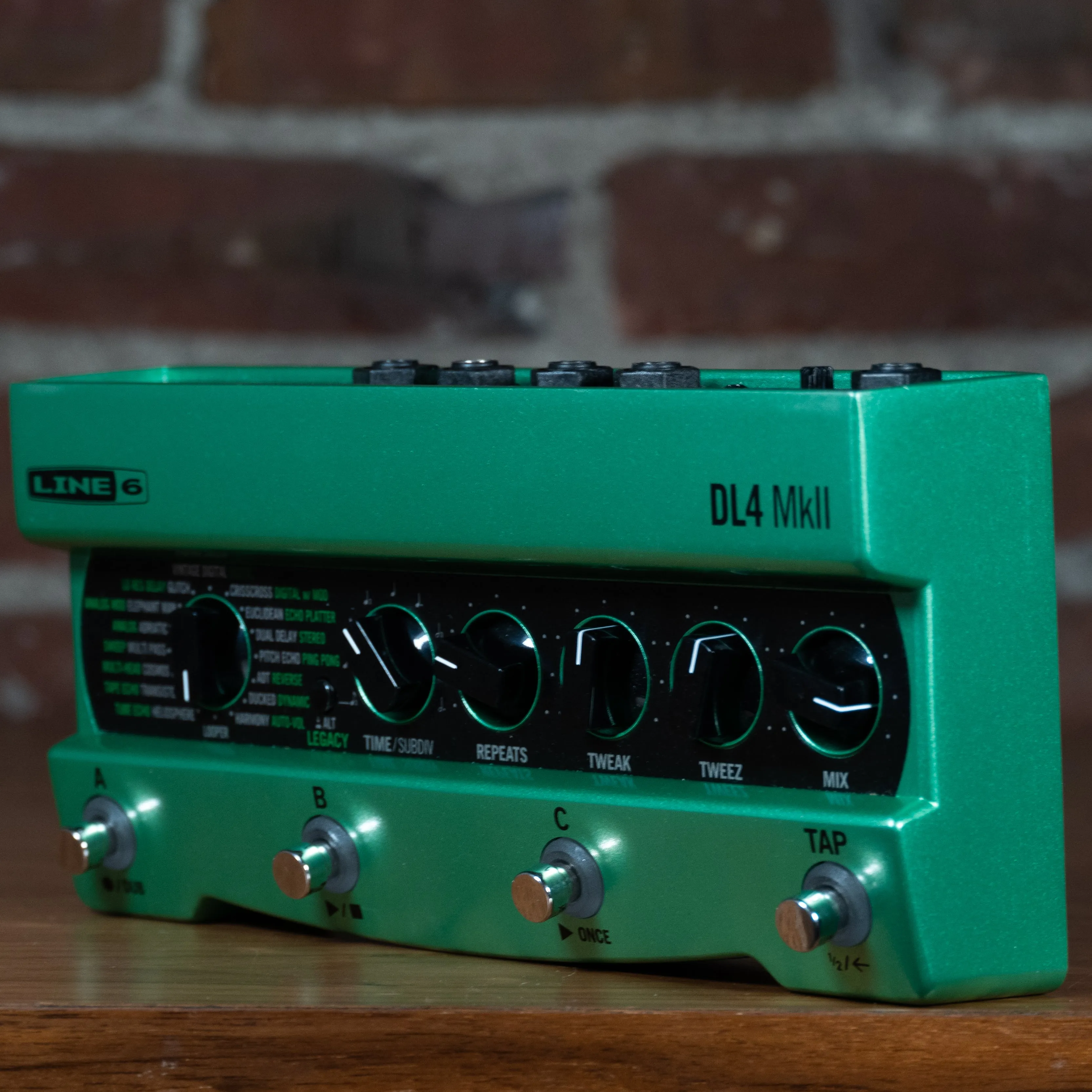 Line 6 DL4 MkII Delay Effect Pedal w/ Power Supply - Used
