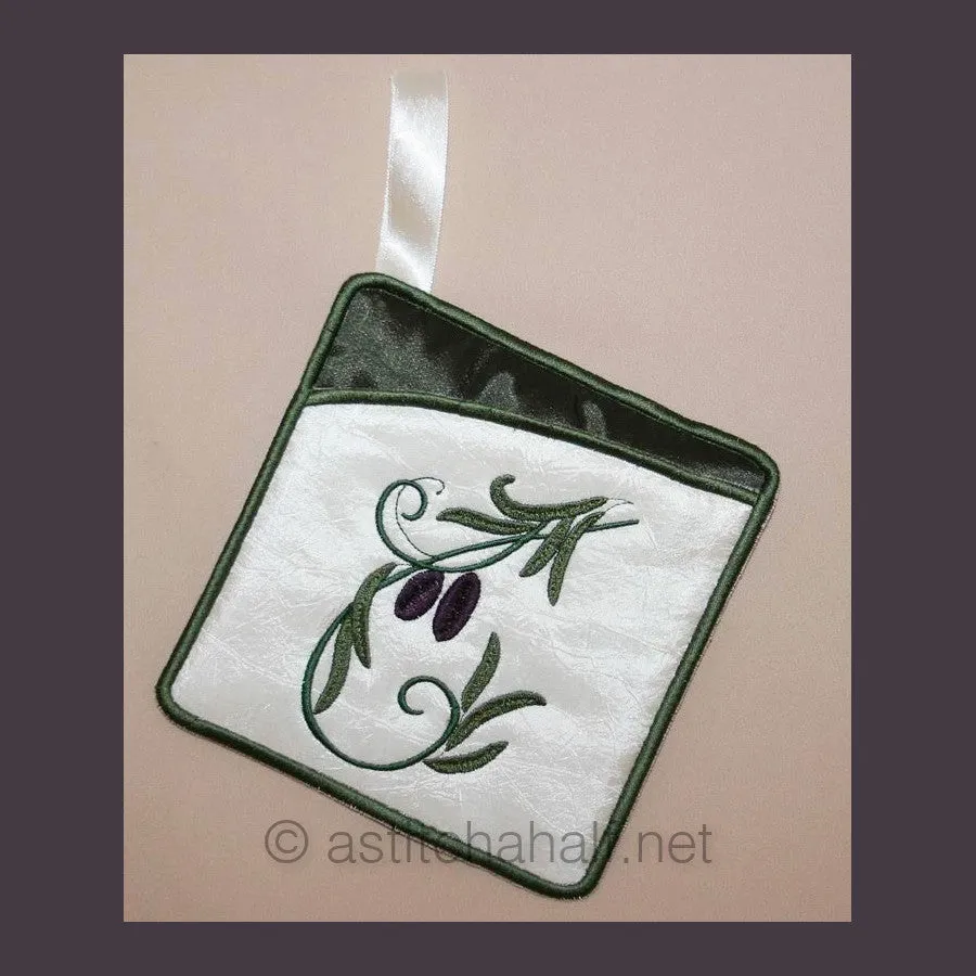 Olive Pot Holders