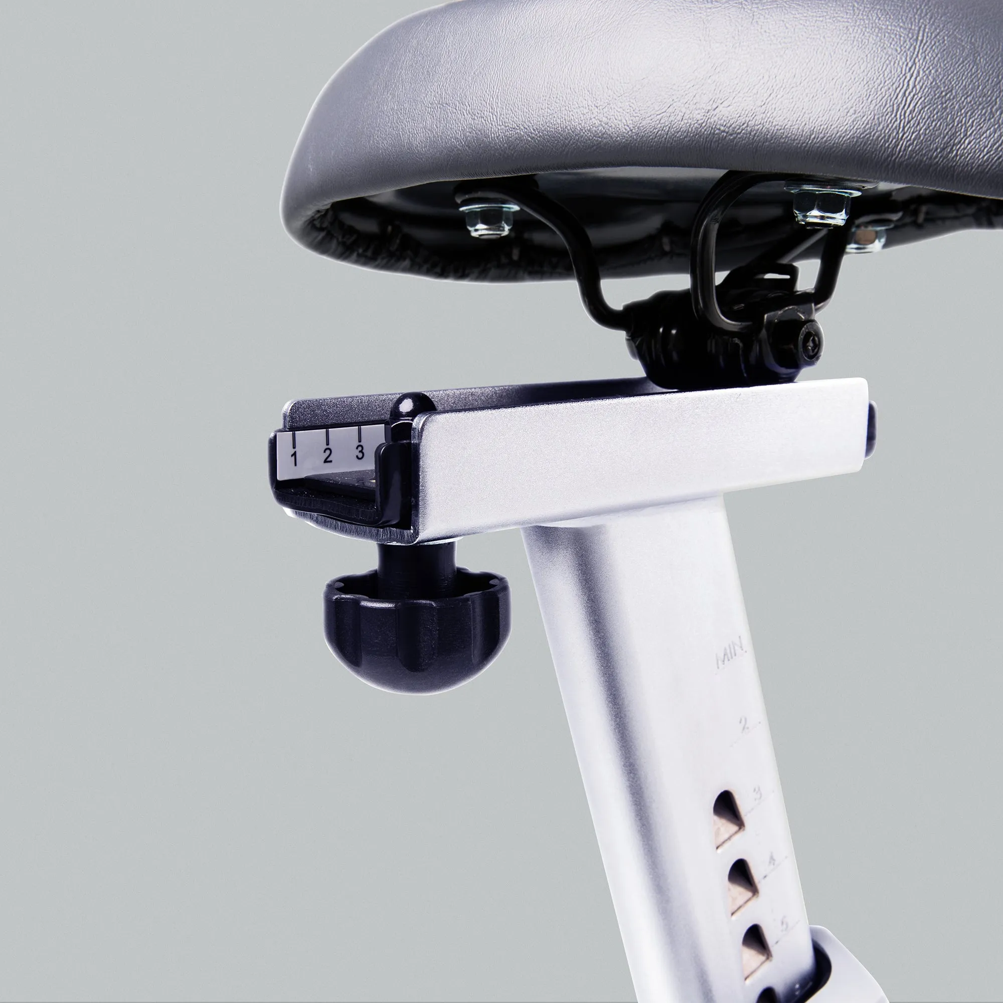 Rehab 7.0U Upright Bike